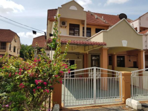 Homestay Melaka Bukit Beruang